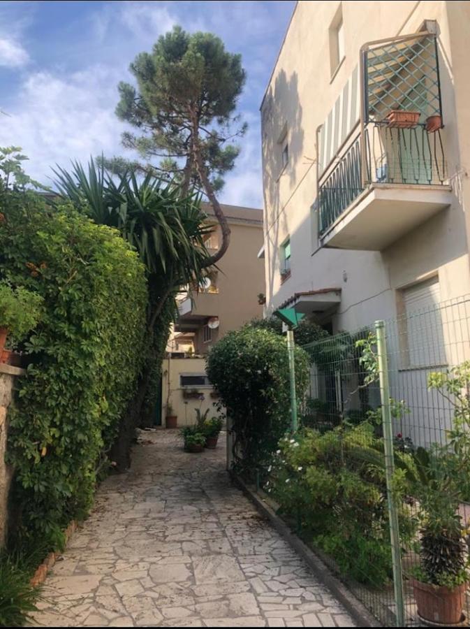 Puravida 2 Lägenhet Anzio Exteriör bild